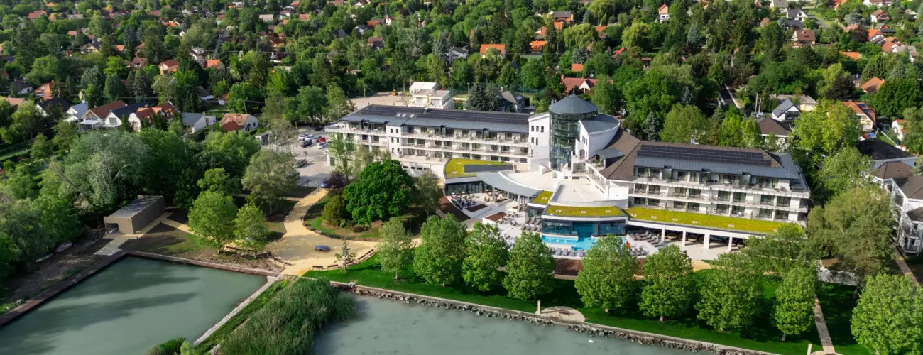 Kenese Bay Garden Resort & Conference Balatonkenese - Mjus 1. (min. 2 j)